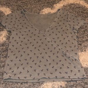 American eagle v neck floral top